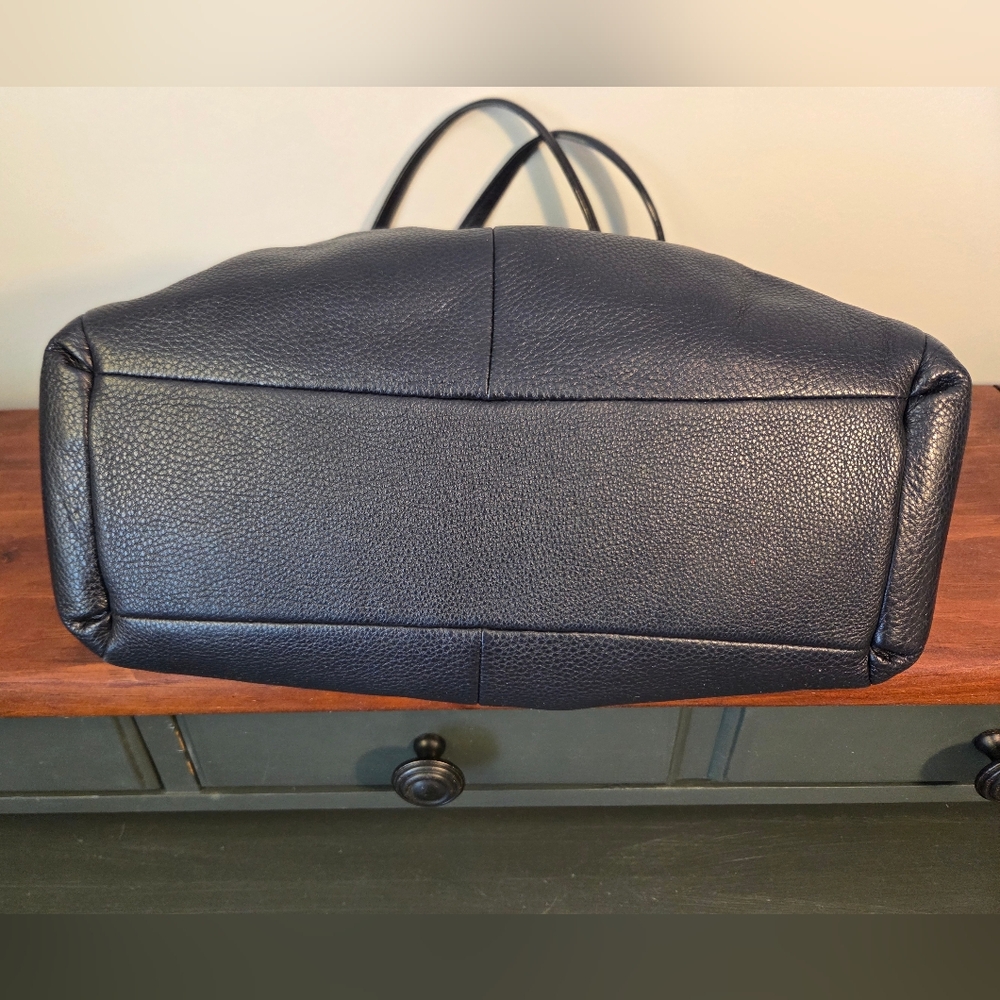 Coach F35723 Phoebe In Navy Blue - Picture 8 of 16
